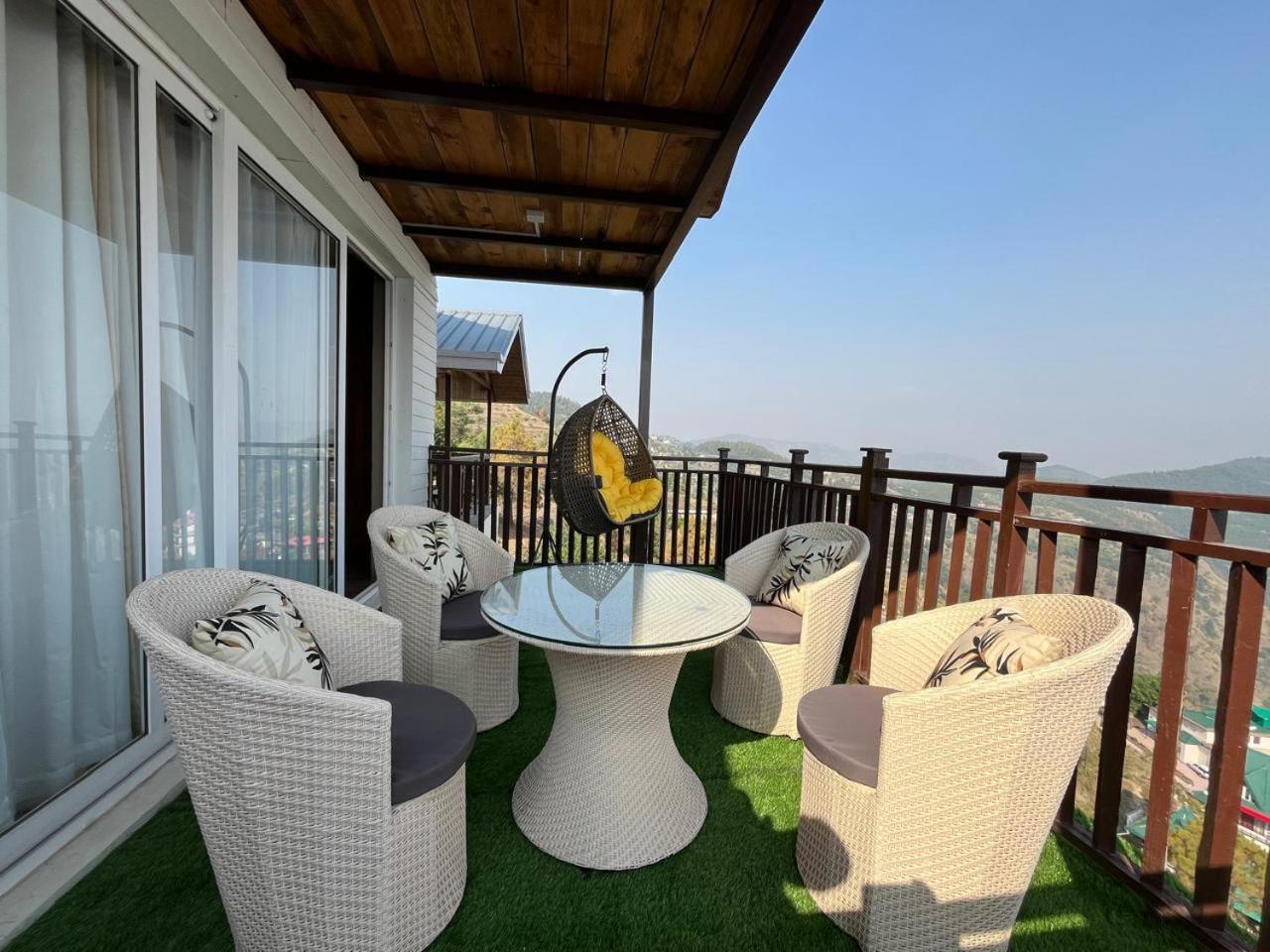 Hotel Wood Winds - A Best Valley View Hotel Shimla Exterior foto